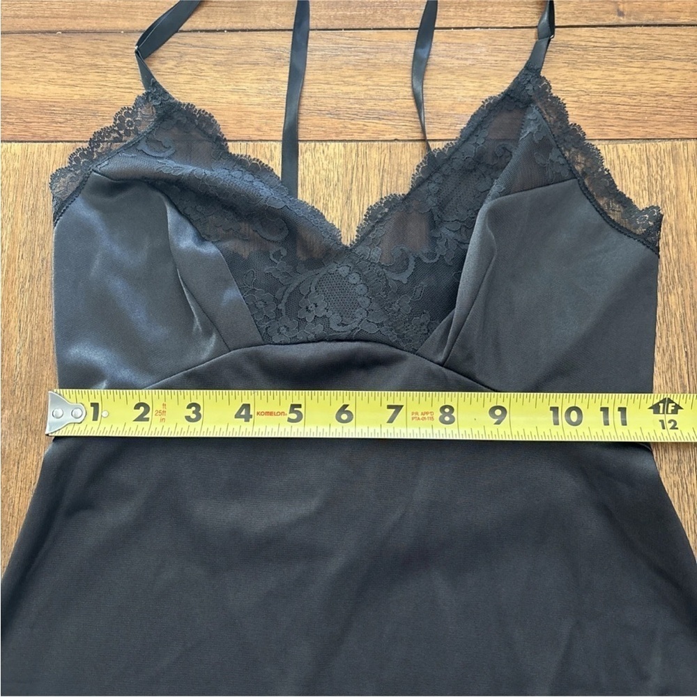 Vintage Vanity Fair Full Slip Dress Size 32L Black Nylon Lace Trim Lingerie USA - Picture 6 of 9